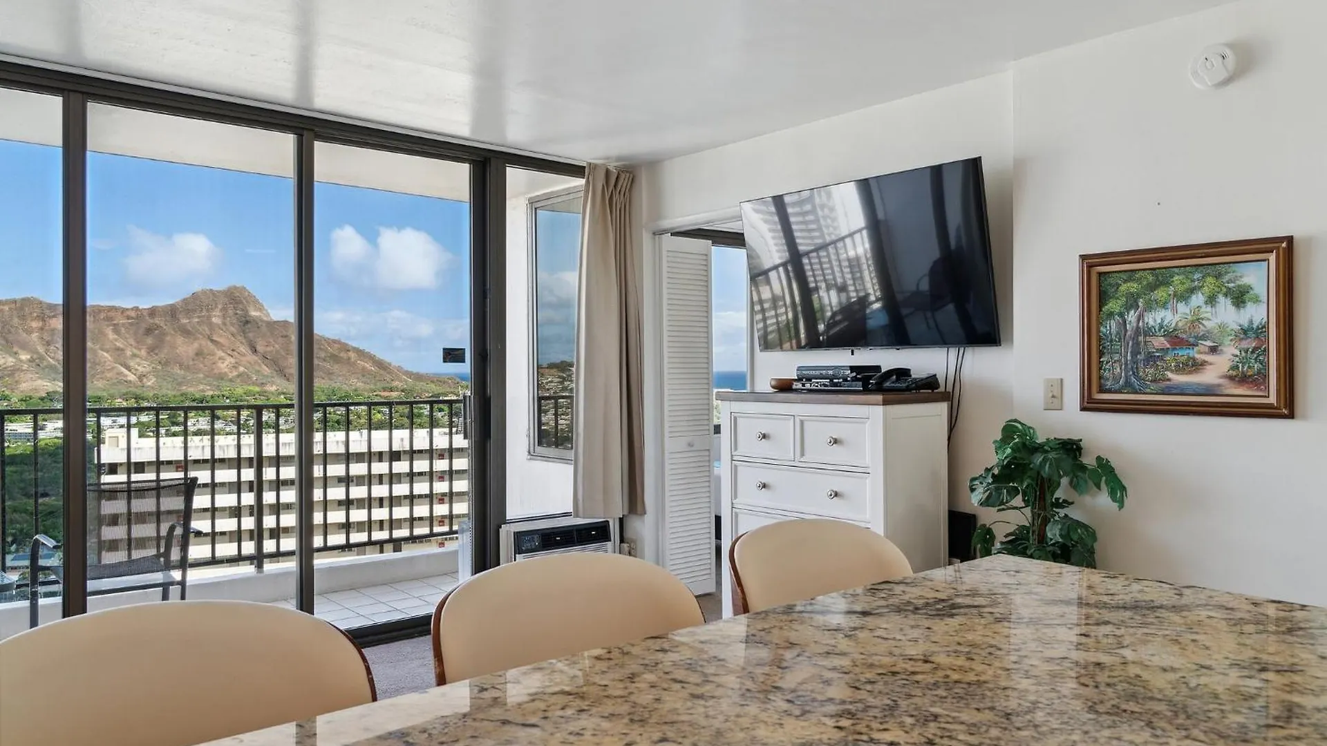 Tower 1 Suite 3007 Condo Honolulu Apartment